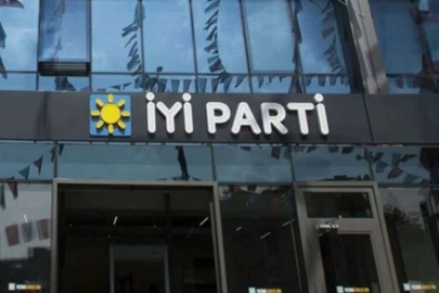 İYİ Parti'de 4 ilçe başkanı görevden alındı